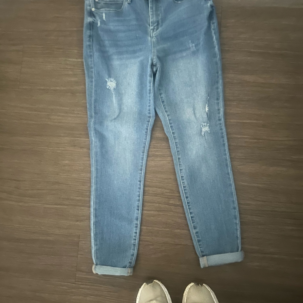 Women’s Skinny Distressed Blue Jeans